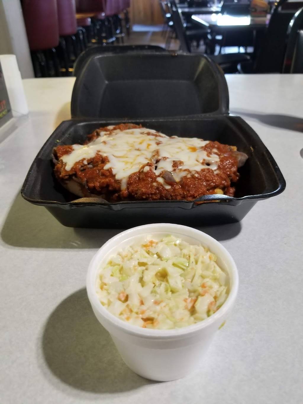 Josies Tap and Blondies Roast Beef | restaurant | 1030 E Linn St, Canton, IL 61520, USA | 3092195148 OR +1 309-219-5148