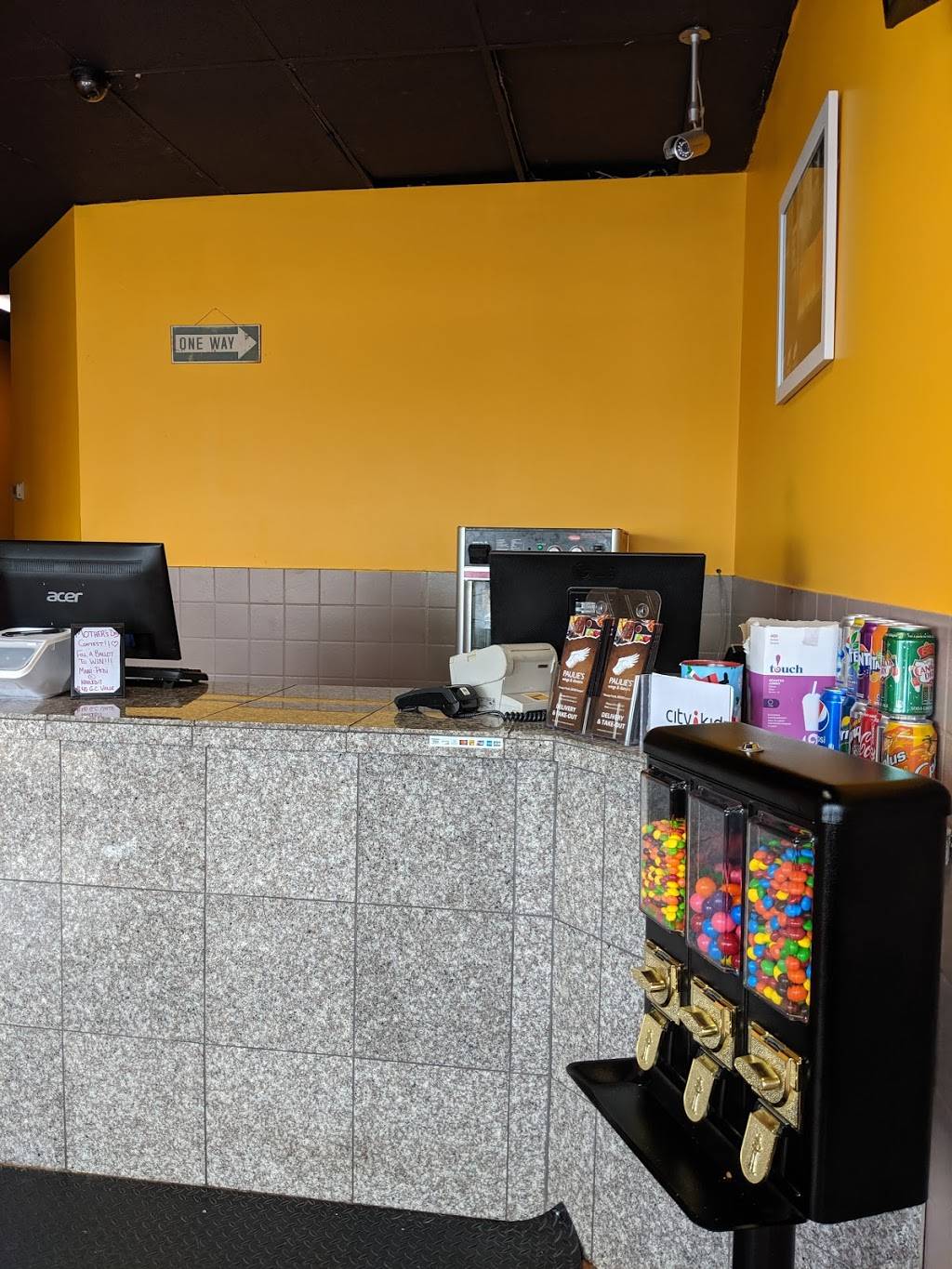 Paulies Wings & Donairs | restaurant | 30 Rymal Rd E, Hamilton, ON L9B 1T7, Canada | 9055745757 OR +1 905-574-5757