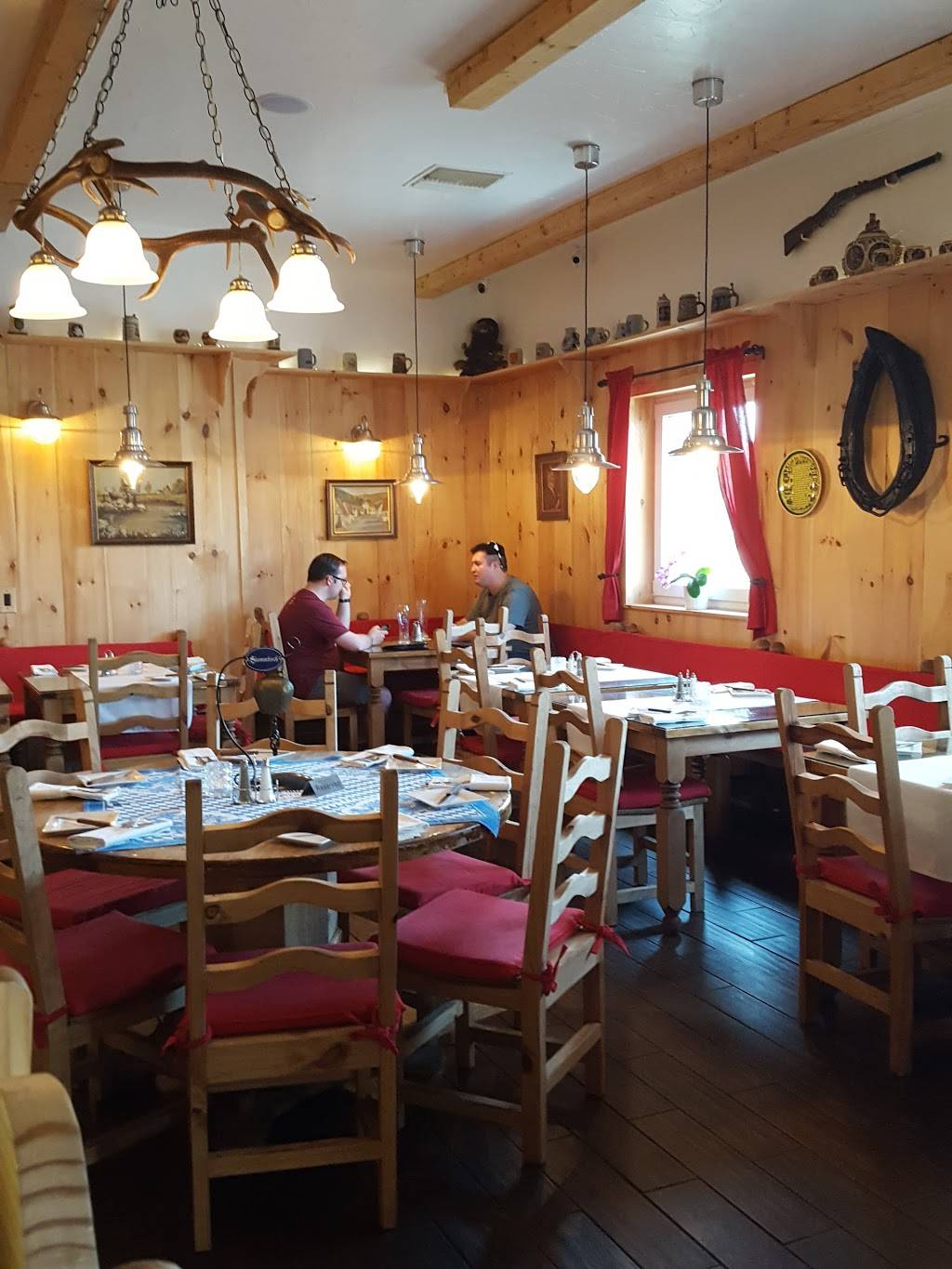 German Deli/Jägerstüble | restaurant | 1995 E Bay Dr, Largo, FL 33771, USA | 7275861980 OR +1 727-586-1980