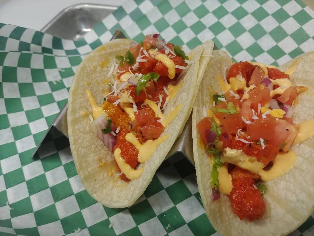 Oak Hills Tavern. | restaurant | 7920 Fredericksburg Rd, San Antonio, TX 78229, USA | 2106148855 OR +1 210-614-8855