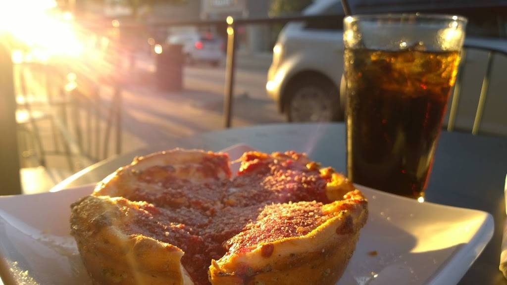 Michigo Pizza | restaurant | 255 W Nine Mile Rd, Ferndale, MI 48220, USA | 2484396195 OR +1 248-439-6195