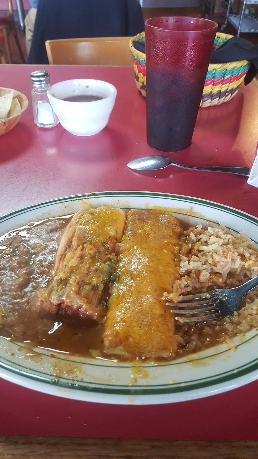 La Casa De Manuel | restaurant | 3158 Larimer St, Denver, CO 80205, USA | 3032951752 OR +1 303-295-1752