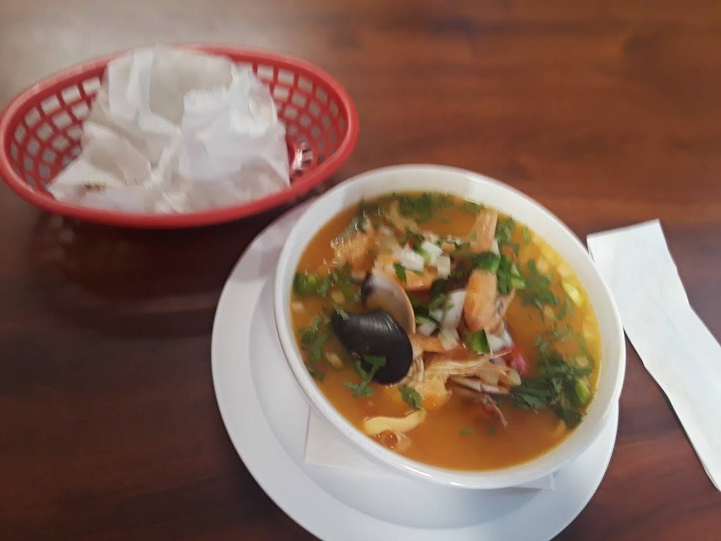 Tipico Quetzal Restaurant | restaurant | 1108 S Dixie Hwy, Lake Worth, FL 33460, USA | 5613772521 OR +1 561-377-2521