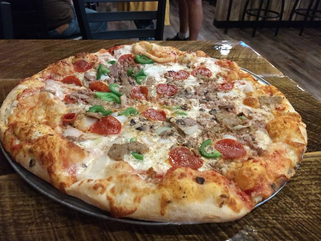 Ramuntos Brick Oven Pizza | restaurant | 67 Main St, North Adams, MA 01247, USA | 4133985152 OR +1 413-398-5152