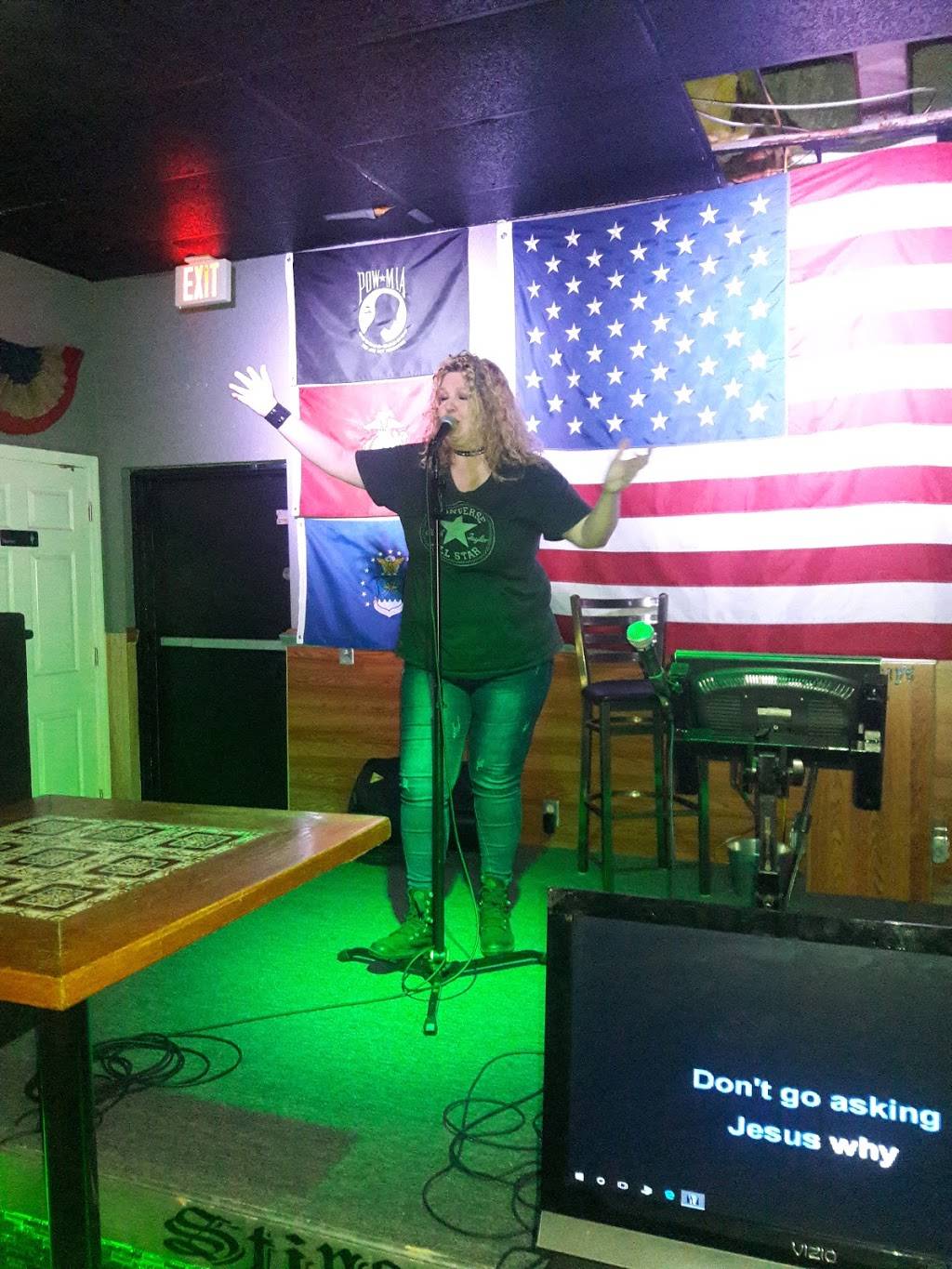 StingRays Bar & Grill | restaurant | 3112 FL-60 East, Valrico, FL 33594, USA | 8132785961 OR +1 813-278-5961