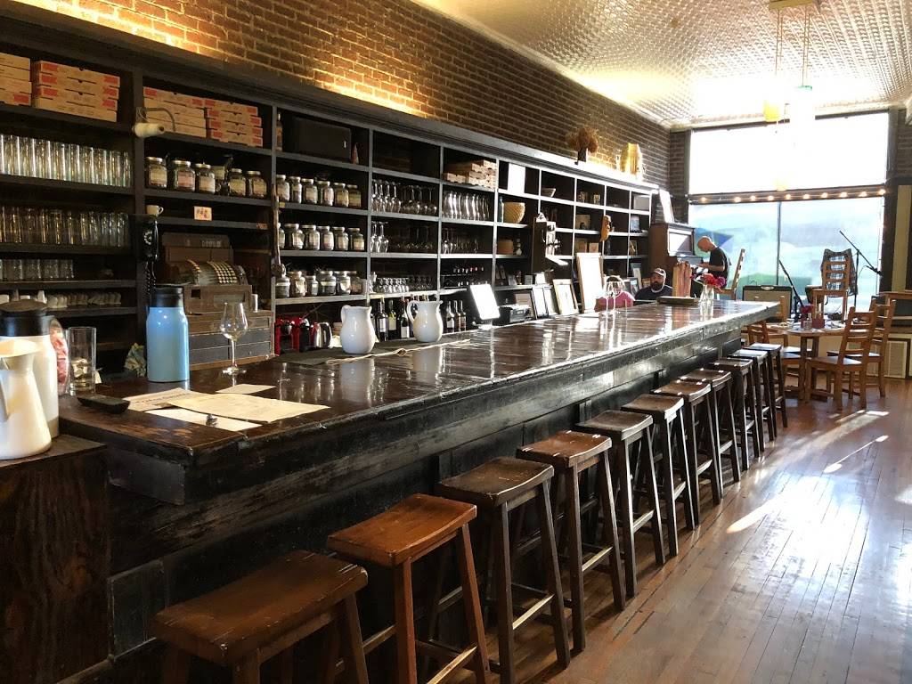 The Palisades Restaurant | restaurant | 168 Village St, Eggleston, VA 24086, USA | 5406262828 OR +1 540-626-2828