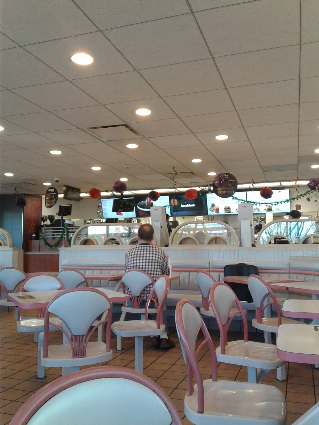 McDonalds | cafe | 5441 W 159th St, Oak Forest, IL 60452, USA | 7086870360 OR +1 708-687-0360