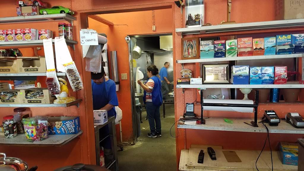 La Favorita Tortilleria | restaurant | 600 N Brannick Ave, Los Angeles, CA 90063, USA | 3232633949 OR +1 323-263-3949
