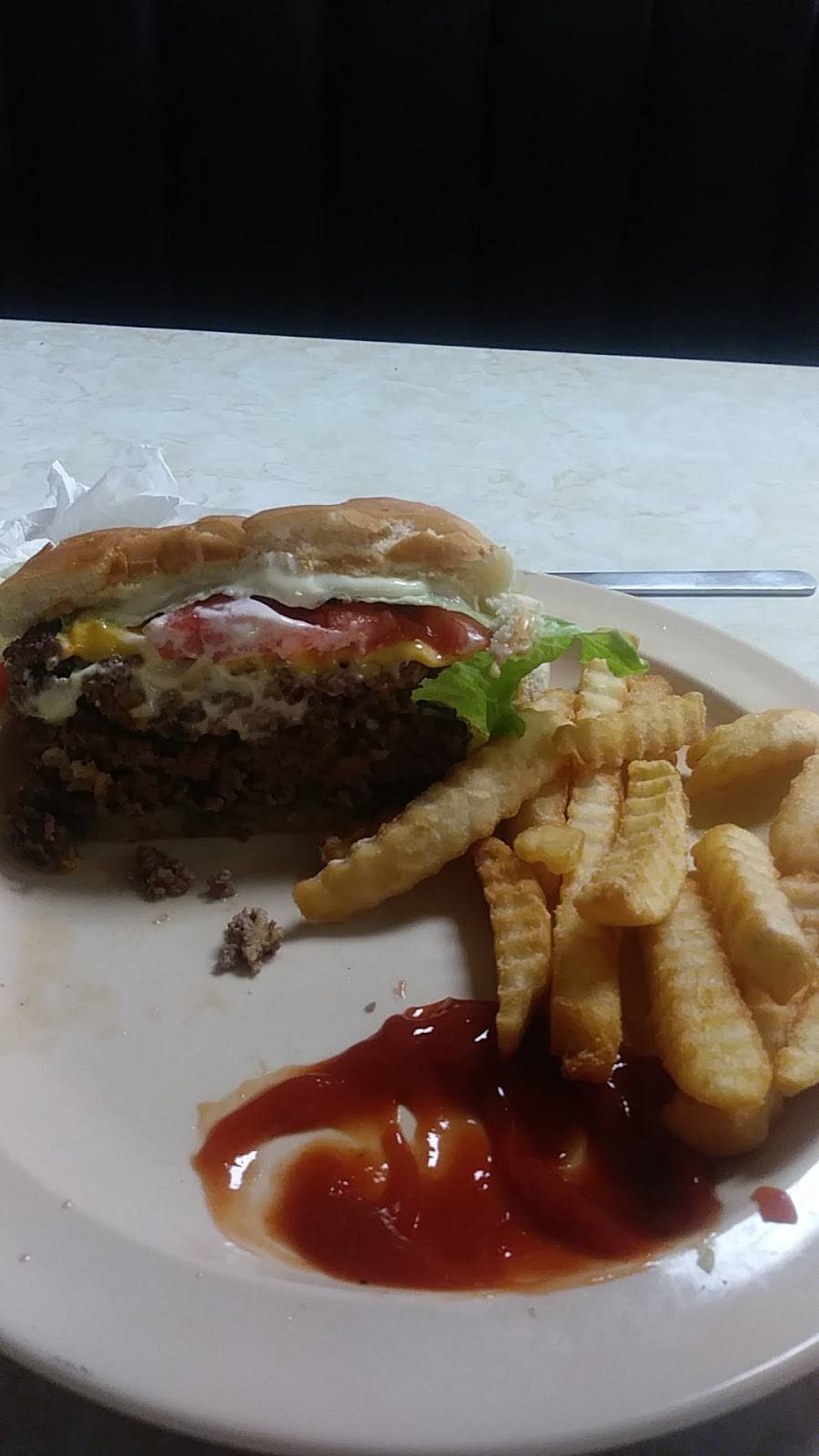 Wimpies Country Restaurant | restaurant | 9826 Dayton Pike, Soddy-Daisy, TN 37379, USA | 4233326201 OR +1 423-332-6201