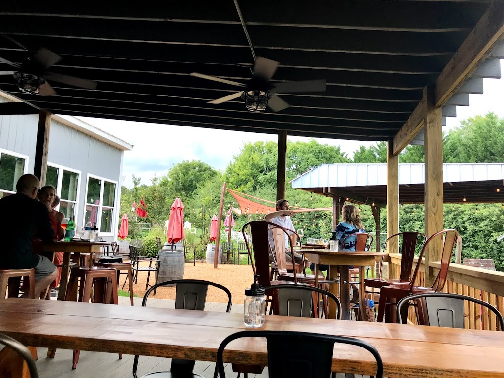 Courthouse Creek Cider | restaurant | 1581 Maidens Rd, Maidens, VA 23102, USA | 8045433157 OR +1 804-543-3157