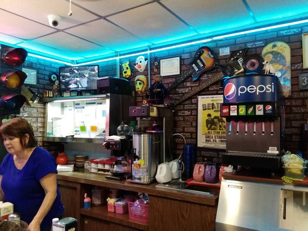 Anns Chicken Fry House | restaurant | 4106 NW 39th St, Oklahoma City, OK 73112, USA | 4059438915 OR +1 405-943-8915