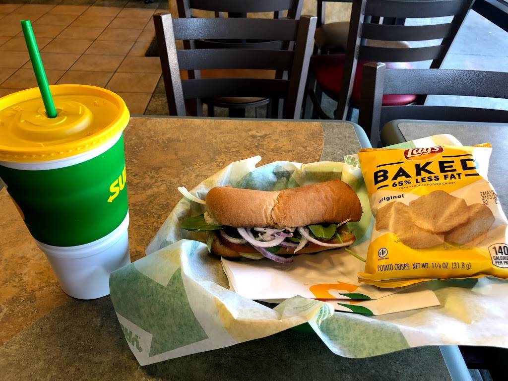 Subway Restaurants | restaurant | 8925 Fallbrook Dr #800, Houston, TX 77064, USA | 8322371888 OR +1 832-237-1888