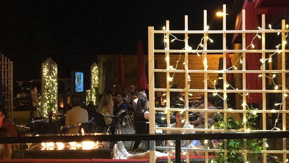 CJ Mahoneys | restaurant | 3260 S Rochester Rd, Rochester, MI 48307, USA | 2482932800 OR +1 248-293-2800