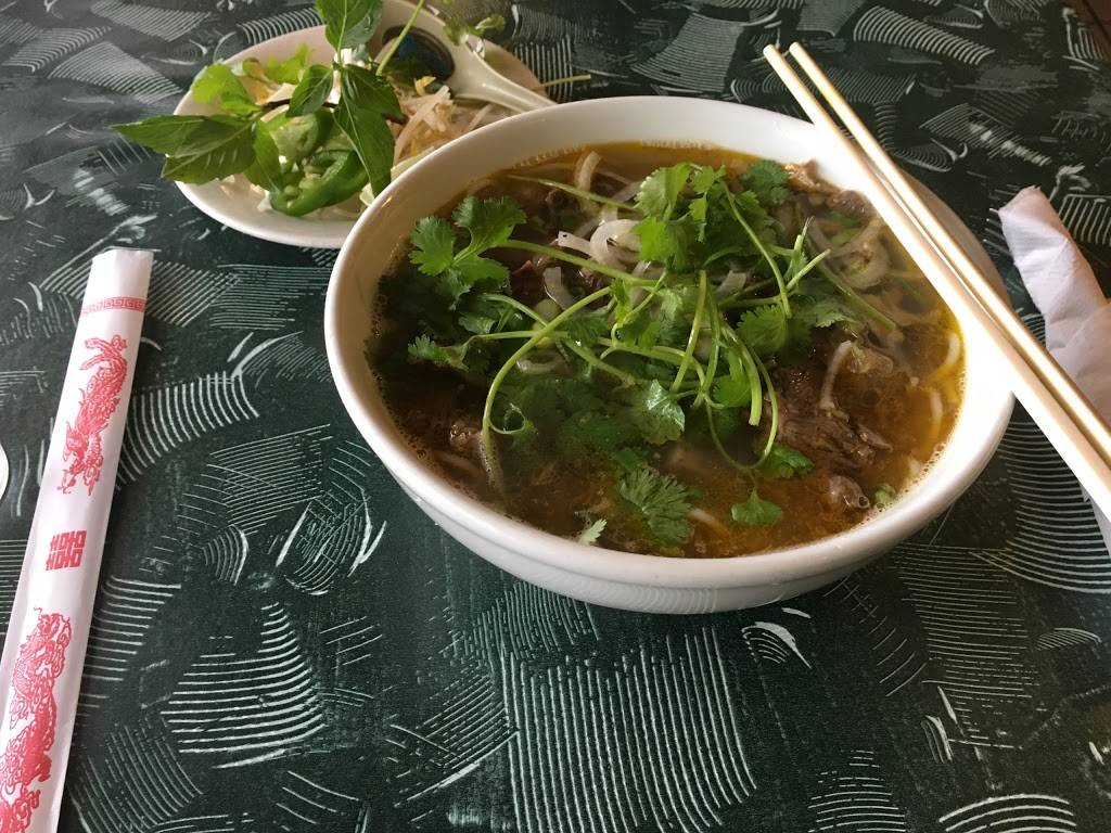 Pho Hoang | restaurant | 2402 Bay Area Blvd, Houston, TX 77058, USA | 2812188818 OR +1 281-218-8818