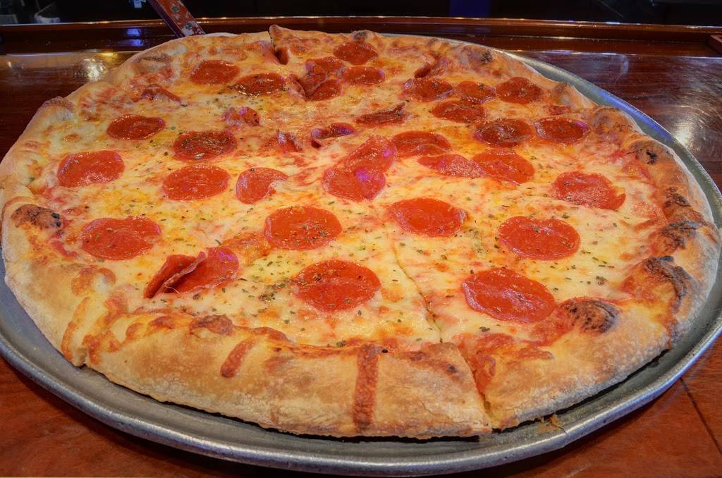 Benitos Italian Cafe & Pizzeria | restaurant | 155 Hampton Point Dr, St. Augustine, FL 32092, USA | 9047702884 OR +1 904-770-2884