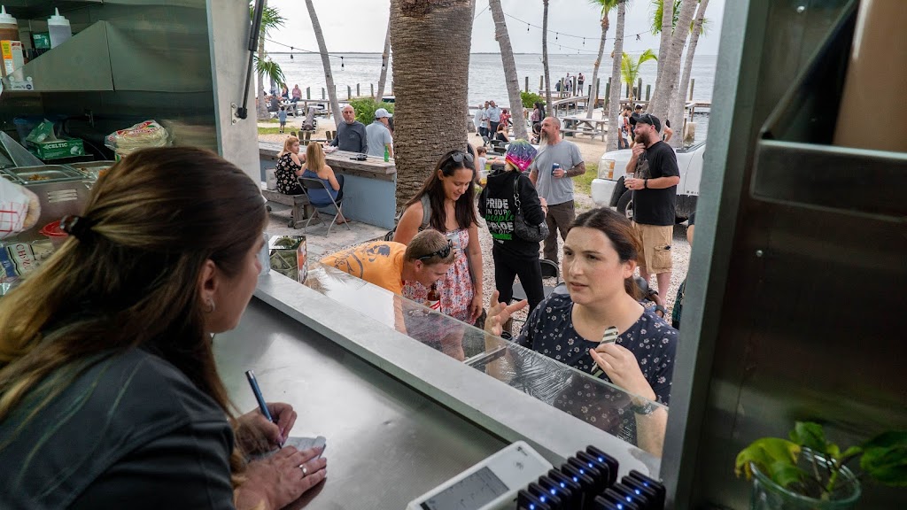 Gs tacos | restaurant | 104080 Overseas Hwy, Key Largo, FL 33037, USA | 3053959930 OR +1 305-395-9930