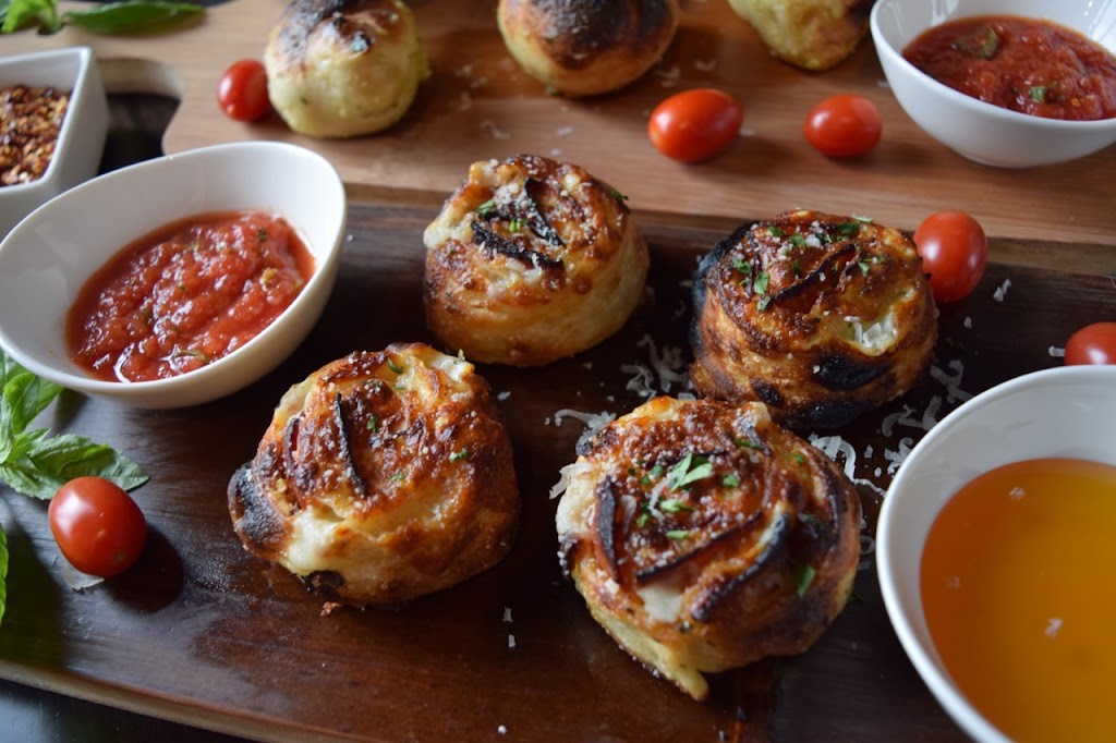 Pizza Bar | restaurant | 320 White Plains Rd, Eastchester, NY 10709, USA | 9142029661 OR +1 914-202-9661