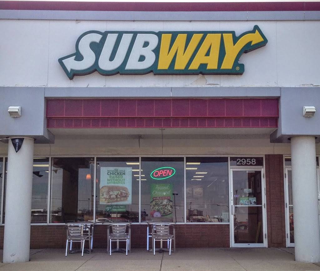 Subway Restaurants | restaurant | 2958 S Finley Rd Store #117 Main Street Square Shopping Ct, Downers Grove, IL 60515, USA | 6304950040 OR +1 630-495-0040