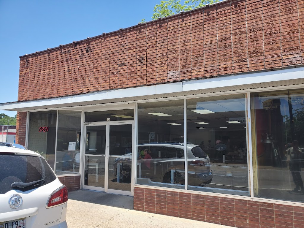 Daylight Donuts | restaurant | 31 E Dame Ave, Homerville, GA 31634, USA | 9124872045 OR +1 912-487-2045