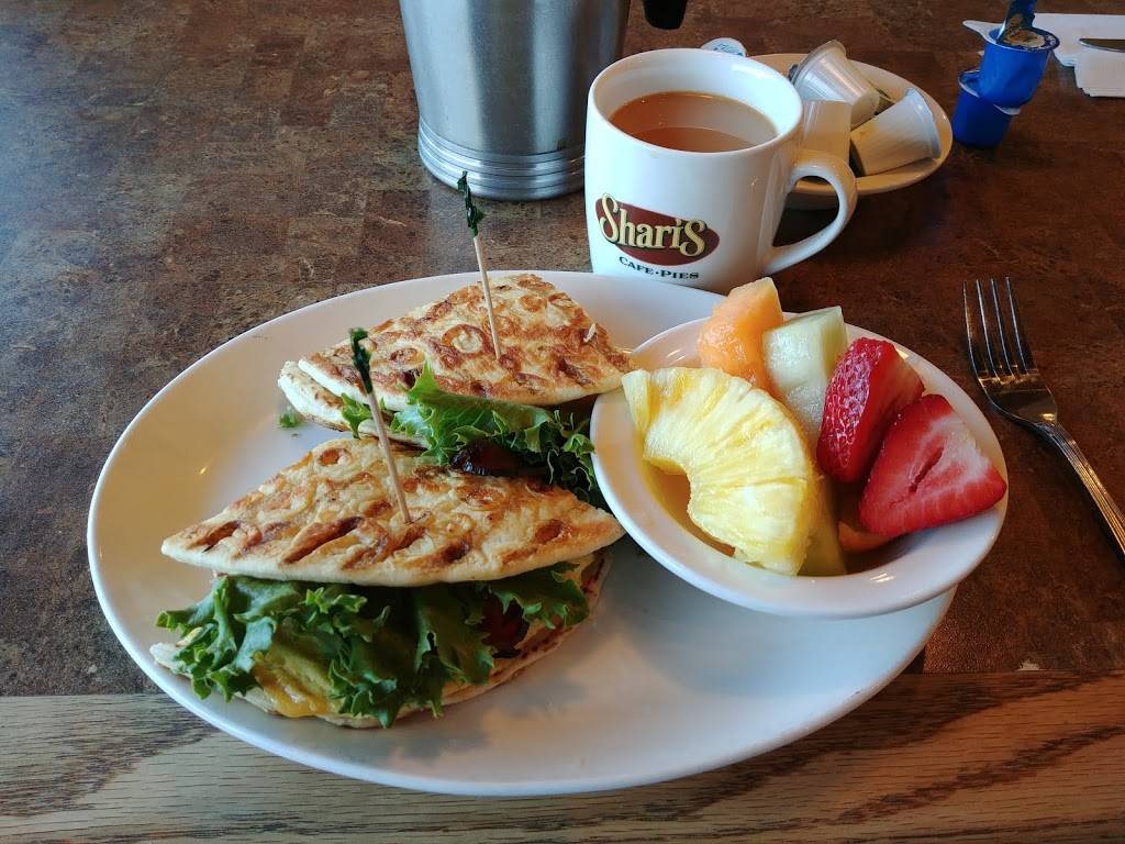 Sharis Cafe and Pies | bakery | 19428 Hwy 99, Lynnwood, WA 98036, USA | 4257786028 OR +1 425-778-6028