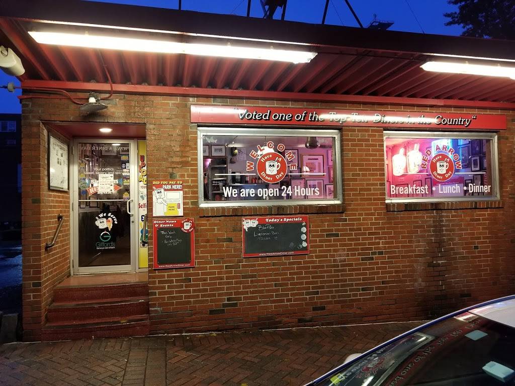 Red Arrow Diner | cafe | 61 Lowell St, Manchester, NH 03101, USA | 6036261118 OR +1 603-626-1118