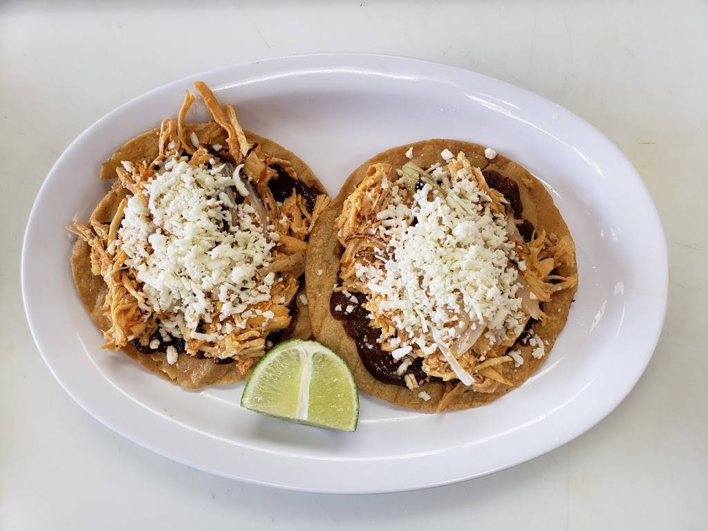 Antojitos Mexicanos Victoria -Restaurante | restaurant | 5025 N Tryon St suite 104, Charlotte, NC 28213, USA | 7049190627 OR +1 704-919-0627