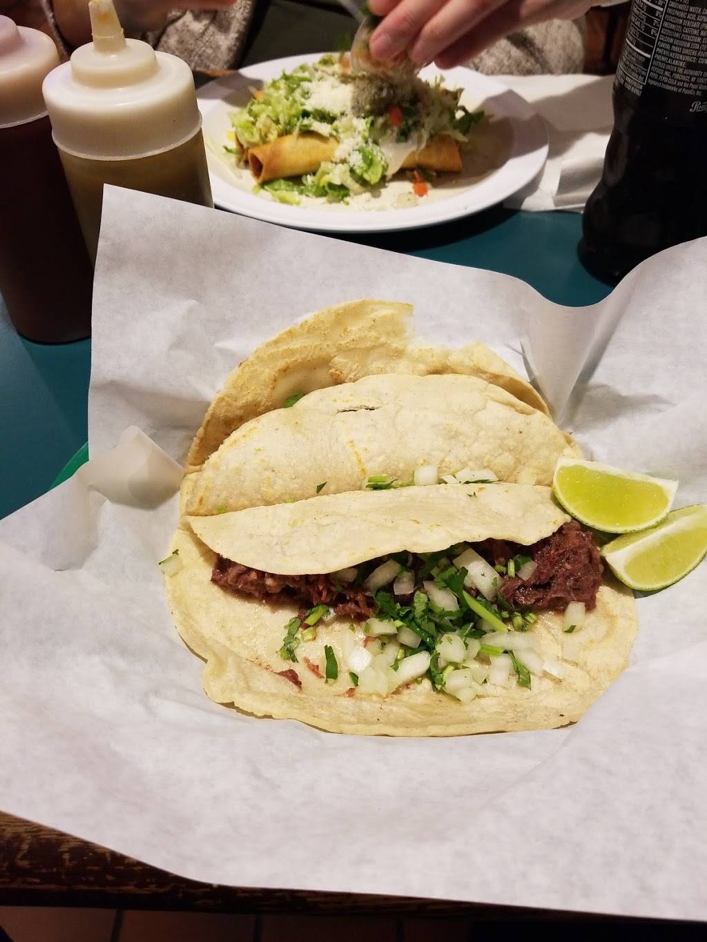 Los Arbolitos Mexican & Burgers | restaurant | 1708 S Mooney Blvd, Visalia, CA 93277, USA | 5597348226 OR +1 559-734-8226