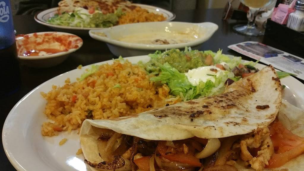 Guajillos Cocina Mexicana | restaurant | 434 E Wooster St c, Bowling Green, OH 43402, USA | 4198064866 OR +1 419-806-4866