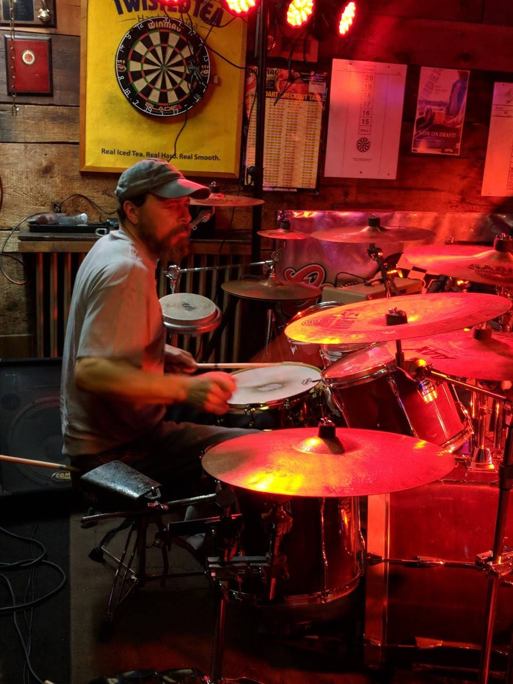 Cage | restaurant | 97 Ash St, Lewiston, ME 04240, USA | 2077830668 OR +1 207-783-0668