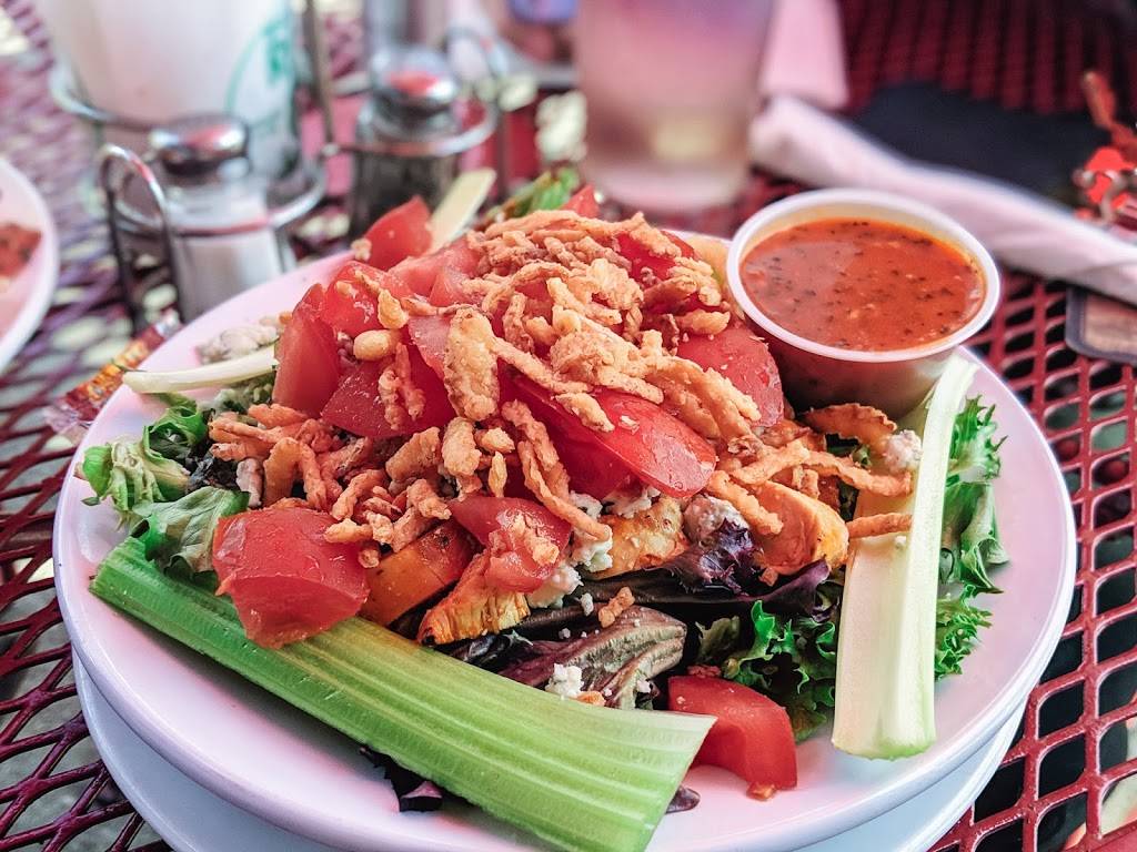 Sonka Irish Pub | restaurant | 1366 Wabash Ave, Terre Haute, IN 47807, USA | 8122348802 OR +1 812-234-8802