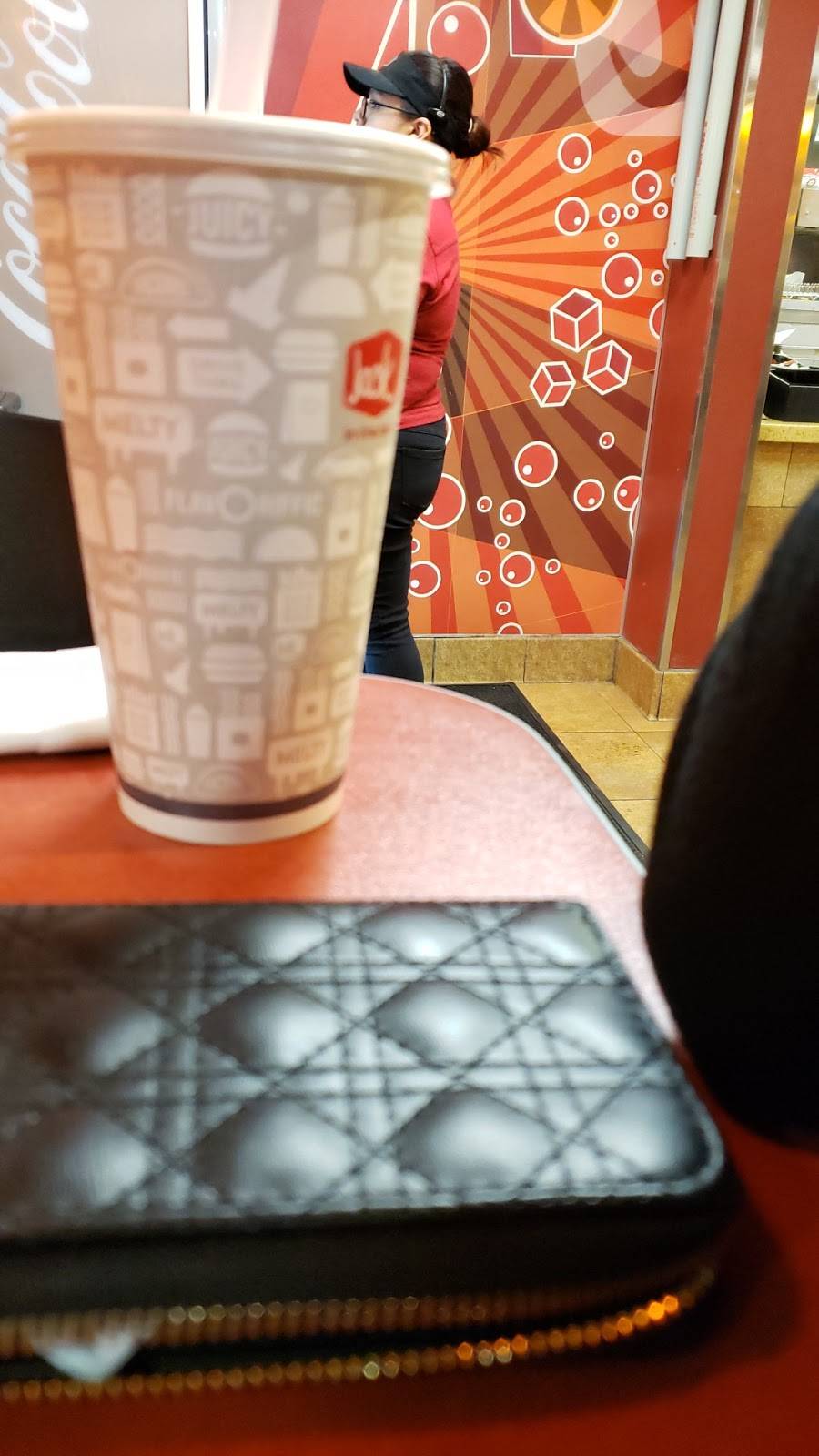 Jack in the Box | restaurant | 2305 Lake Ave, Altadena, CA 91001, USA | 6267915402 OR +1 626-791-5402