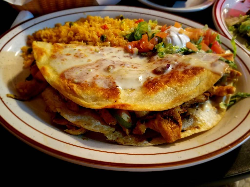 El Pedregal Mexican Restaurant | restaurant | 44 E Columbus St, Lithopolis, OH 43136, USA | 6148292394 OR +1 614-829-2394