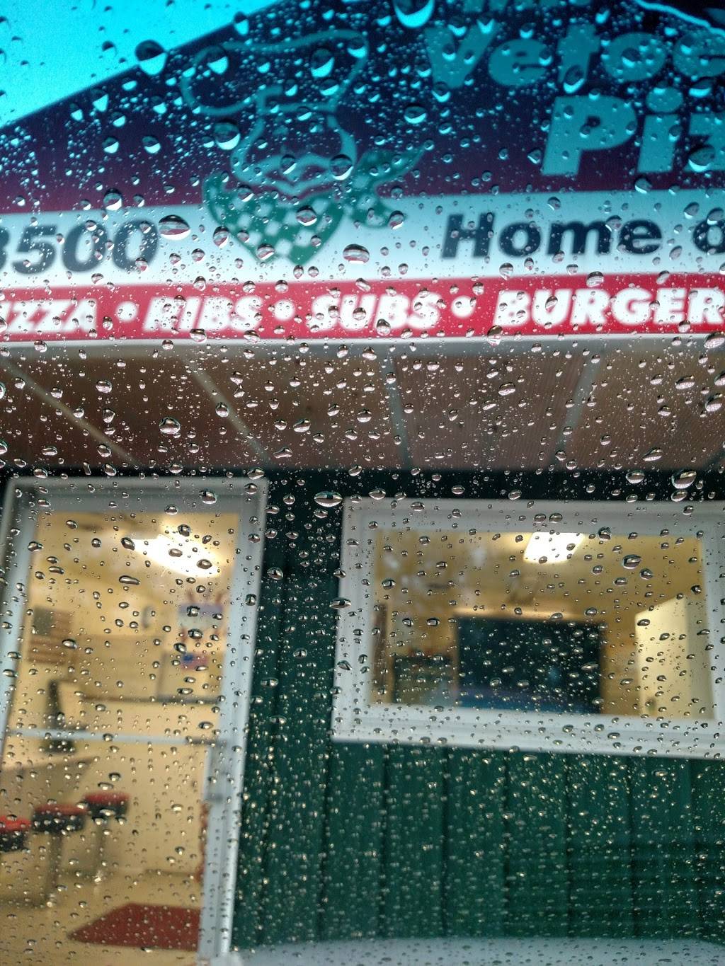 Mr Vetoes Pizza | restaurant | 6948 E Townline Lake Rd, Harrison, MI 48625, USA | 9895393500 OR +1 989-539-3500