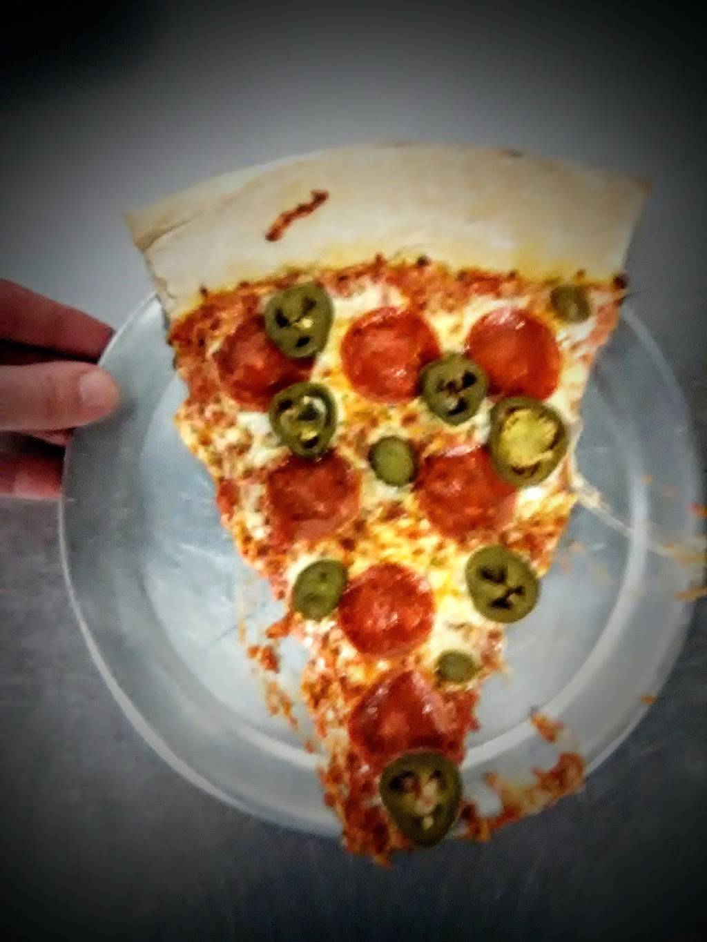Knights Pizza | restaurant | 1701 W State of Franklin Rd, Johnson City, TN 37604, USA | 4239756483 OR +1 423-975-6483