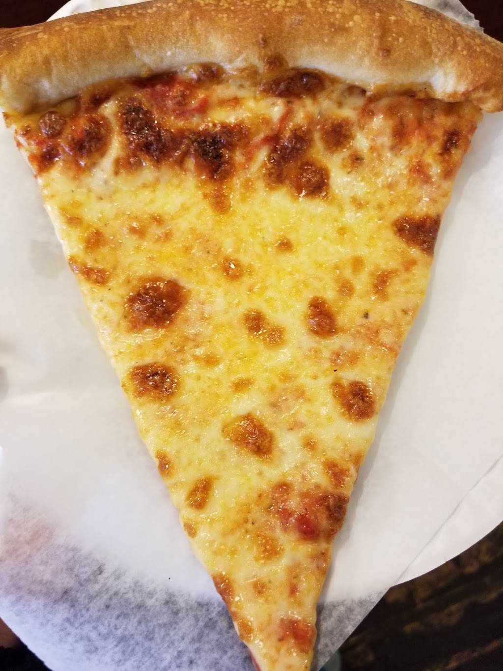 The House of Pizza & Calzone | restaurant | 132 Union St, Brooklyn, NY 11231, USA | 7186249107 OR +1 718-624-9107