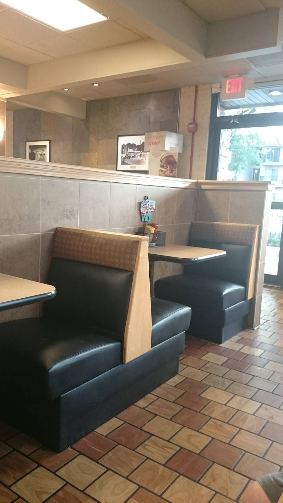 Dairy Queen Grill & Chill | restaurant | 1495 Elmhurst Rd, Des Plaines, IL 60018, USA | 8473547567 OR +1 847-354-7567