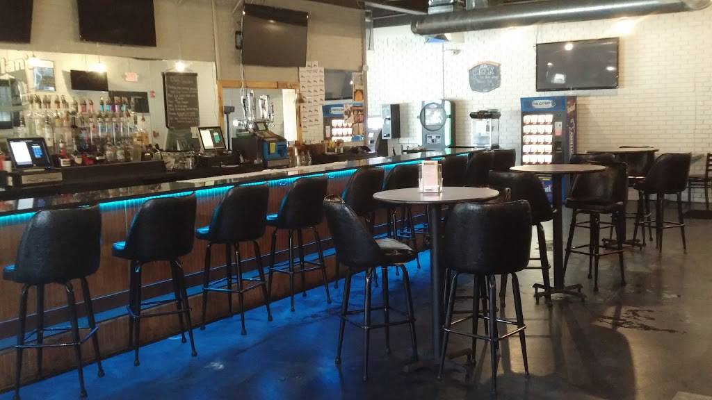 Dylans Pub & Grille | restaurant | 789 Centre St, Brockton, MA 02302, USA | 7743817103 OR +1 774-381-7103