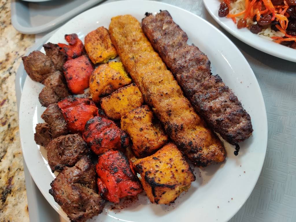 Helmand Kabab House | restaurant | 486 Woodlawn Rd E, Guelph, ON N1E 5J8, Canada | 5192658811 OR +1 519-265-8811