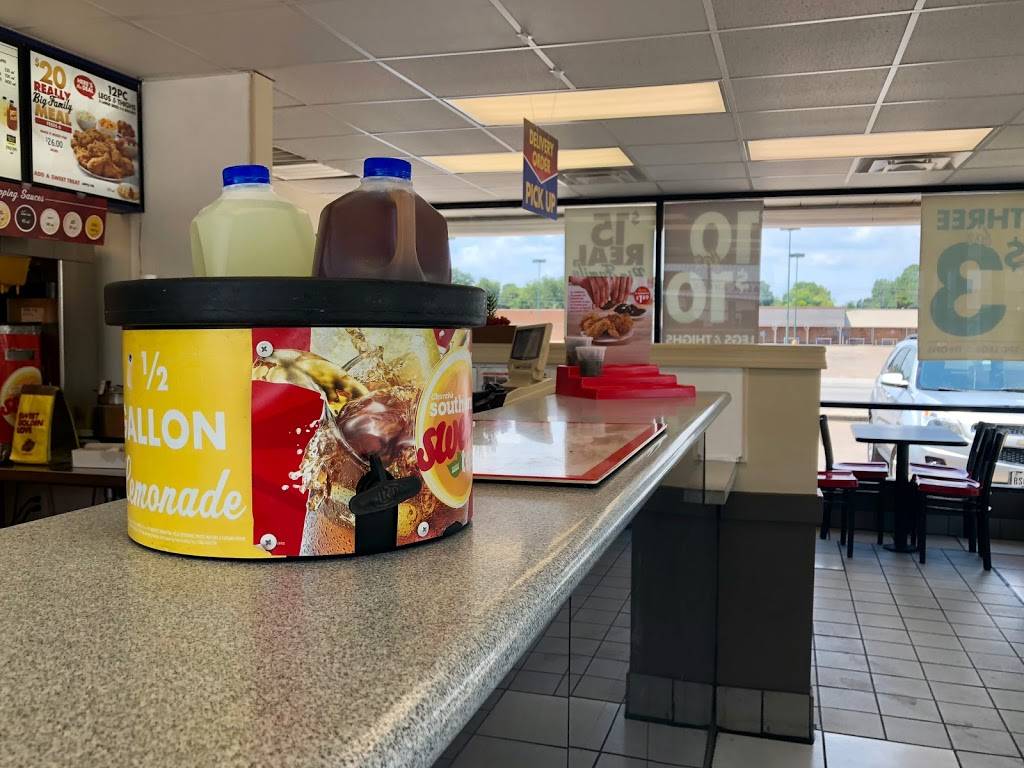 Churchs Chicken | restaurant | 8926 Jensen Dr, Houston, TX 77093, USA | 7136922374 OR +1 713-692-2374