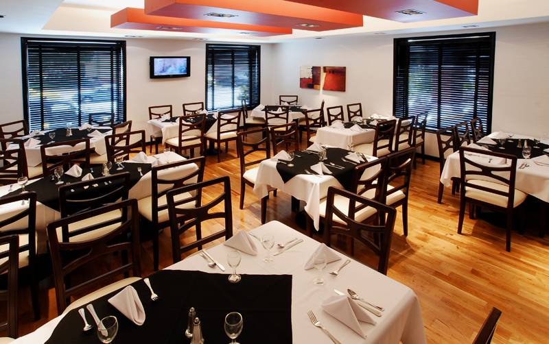 Hotel Real del Rio , Restaurant La Miel | restaurant | Hotel Real del Río, José María Velazco No. 1409, Zona Urbana Rio Tijuana, 22320 Tijuana, B.C., Mexico | 016646343100 OR +52 664 634 3100