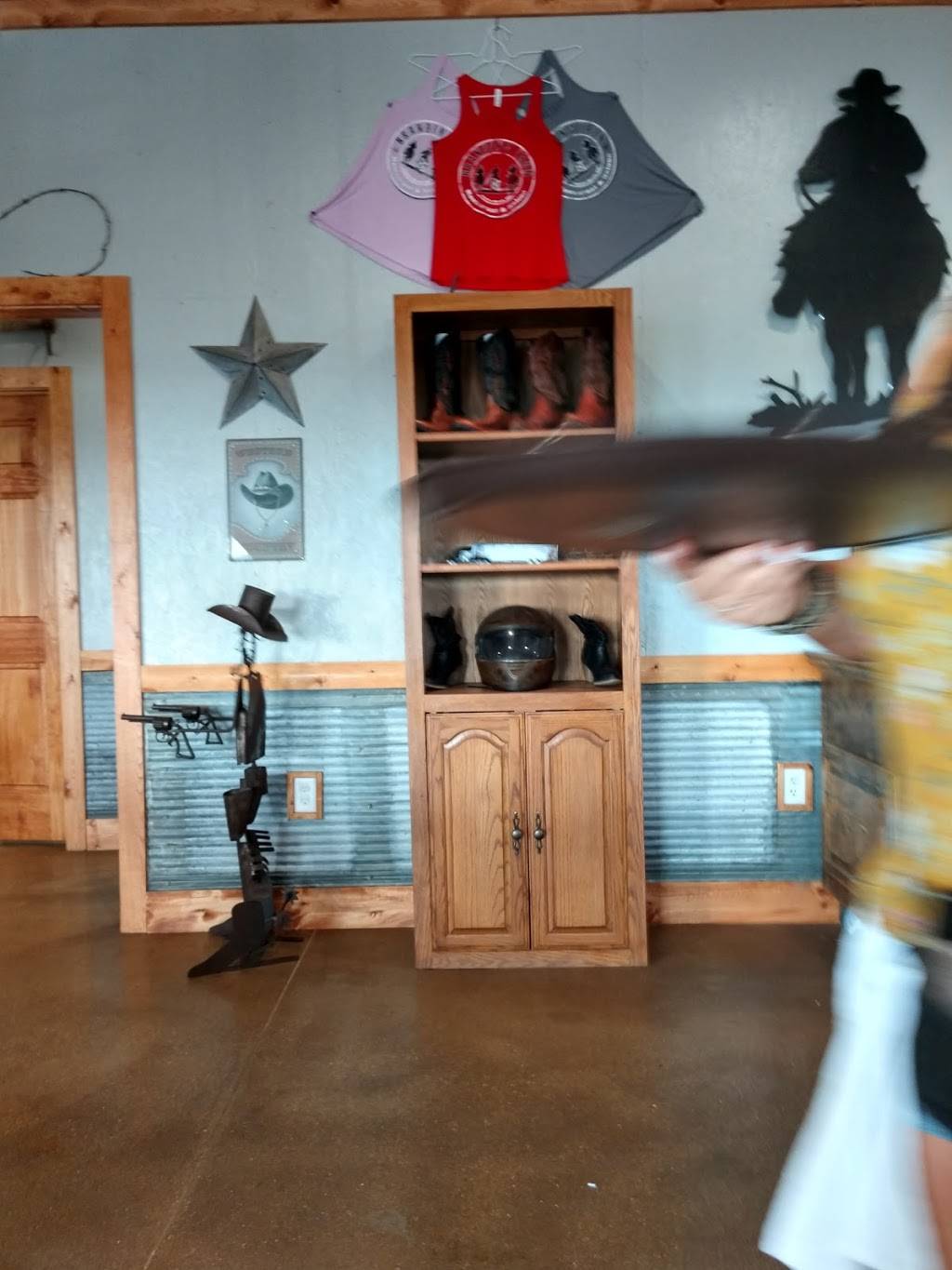 BRANDING IRON Restaurant and Saloon | restaurant | 12142 MO-5, Sunrise Beach, MO 65079, USA | 5733744969 OR +1 573-374-4969