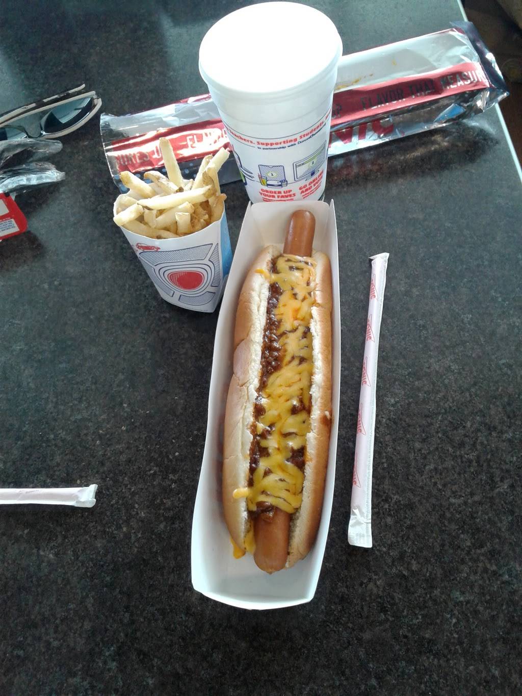 Sonic Drive-In | restaurant | 5080 Butler Point Rd, Jacksonville, FL 32256, USA | 9042819945 OR +1 904-281-9945