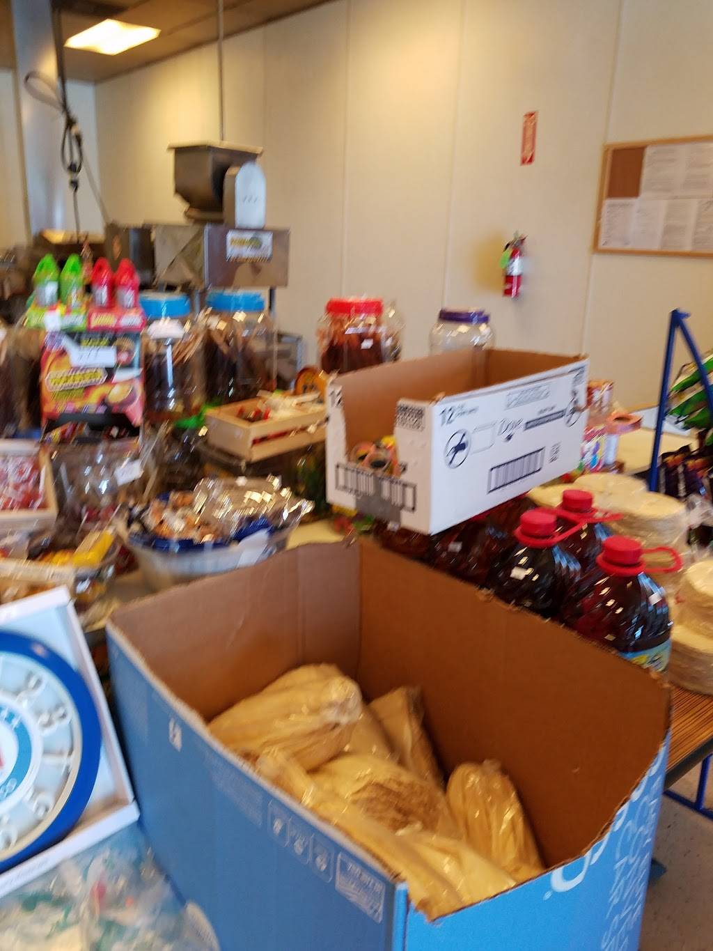 Tortilleria Guadalajara | restaurant | 430 S Gateway Dr, Madera, CA 93637, USA | 5595176911 OR +1 559-517-6911