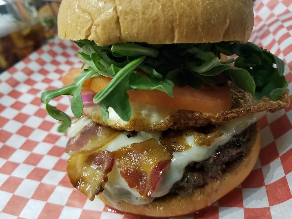 Bunch Bistro | restaurant | 10505 NW 112th Ave, Doral, FL 33178, USA | 7865366403 OR +1 786-536-6403