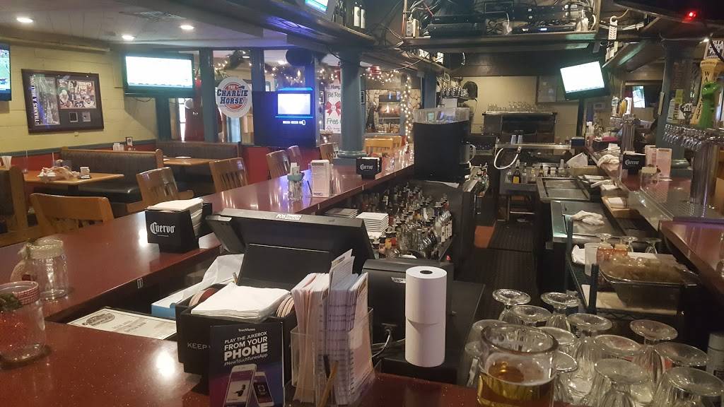 The Charlie Horse | restaurant | 99 Main St, Kingston, MA 02364, USA | 7815855550 OR +1 781-585-5550