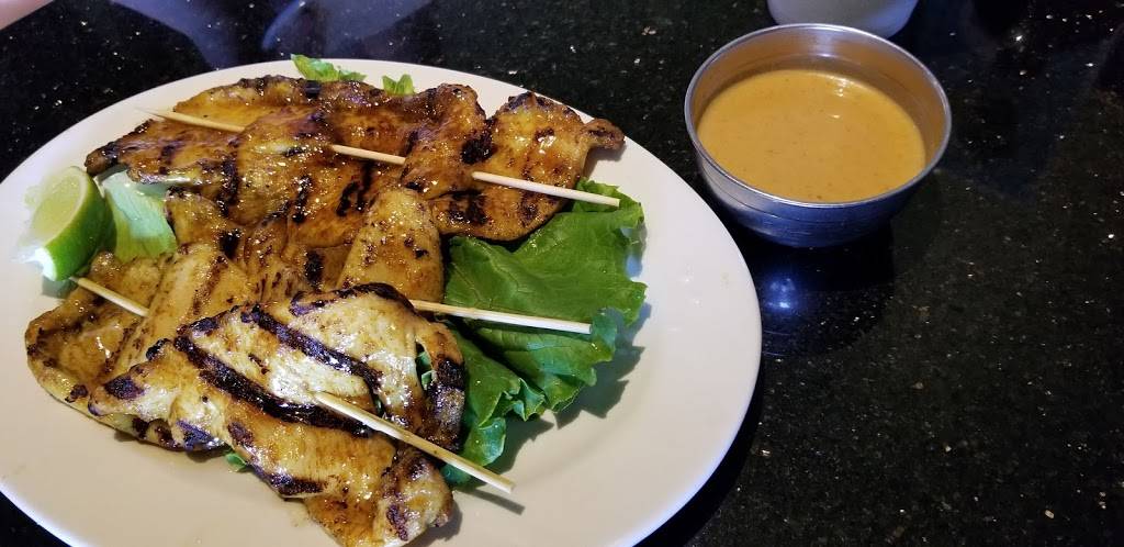 Tott Asian Grill | restaurant | 9208 W Alameda Ave, Lakewood, CO 80226, USA | 3039873360 OR +1 303-987-3360