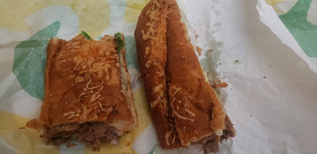 Subway | restaurant | 3900 Ventura Dr, Findlay, OH 45840, USA | 4194230420 OR +1 419-423-0420