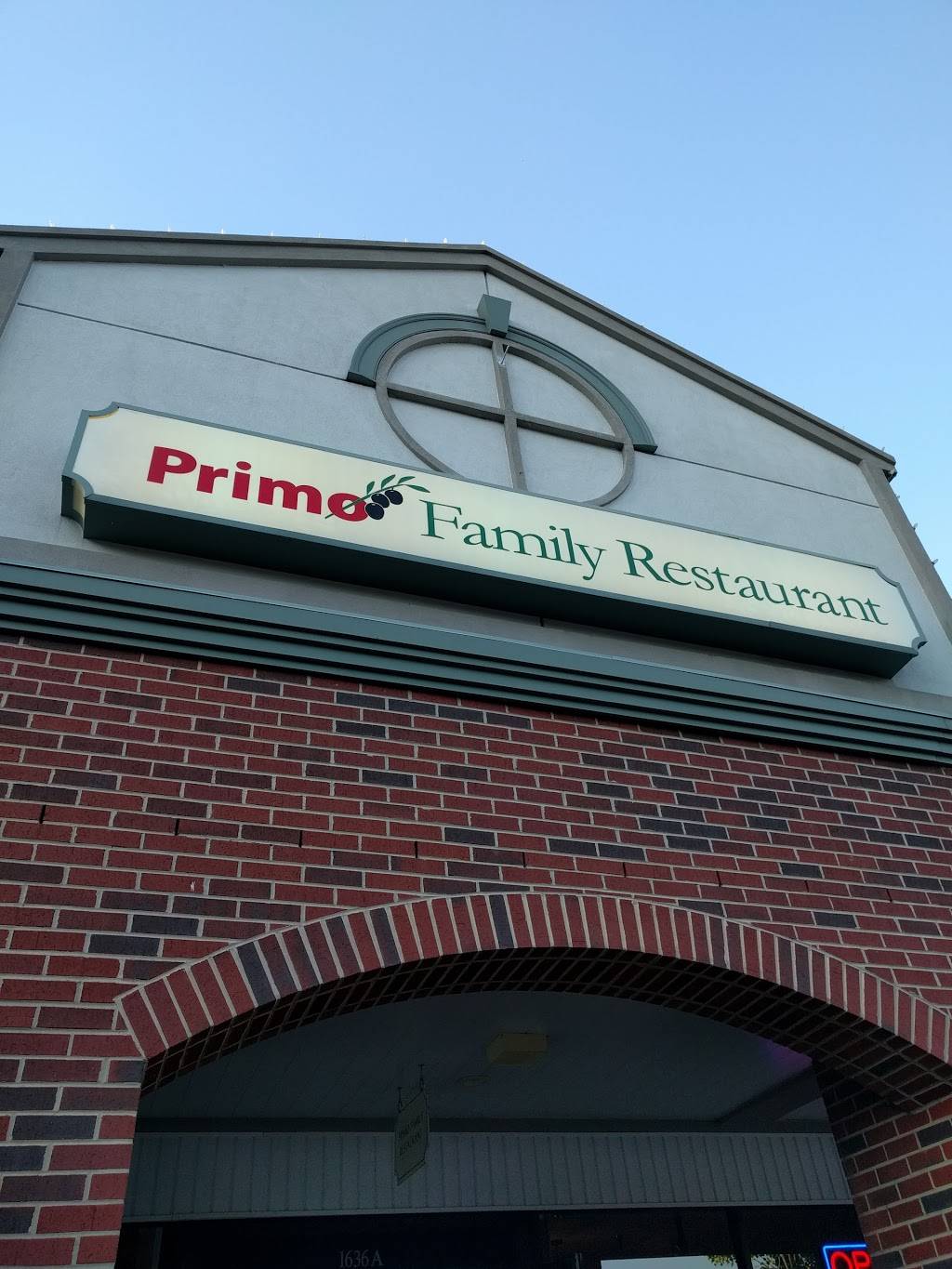 Primo Family Restaurant | restaurant | 1636 Belle View Blvd, Alexandria, VA 22307, USA | 7037656891 OR +1 703-765-6891