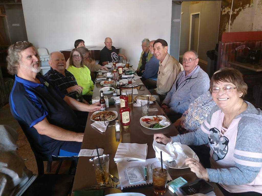 Bumpy Brick Restaurant & Grill | restaurant | 213 E Broadway Ave, Seminole, OK 74868, USA | 4053822235 OR +1 405-382-2235