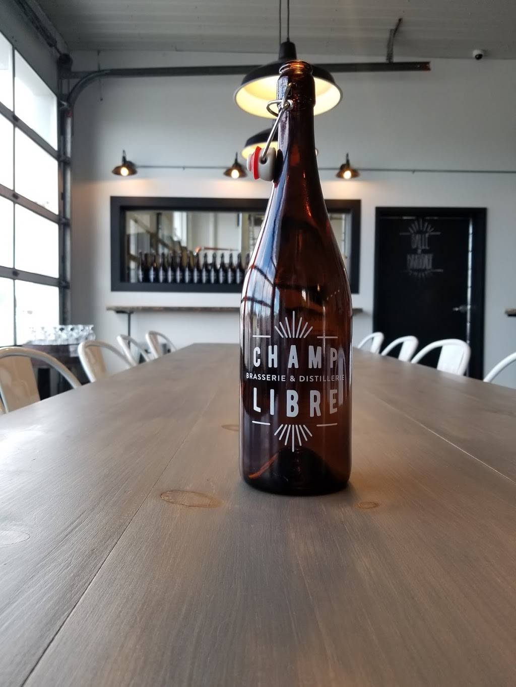 Brasserie distillerie Champ Libre | restaurant | 260 Boulevard Saint-Jean-Baptiste, Mercier, QC J6R 2B8, Canada | 4505073533 OR +1 450-507-3533